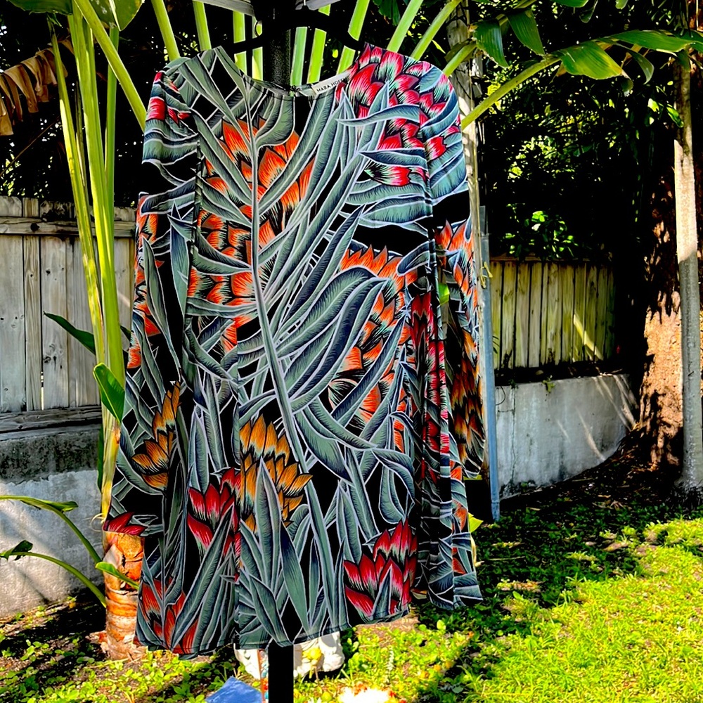 Mara Hoffman Size XS so pretty and vibrant on